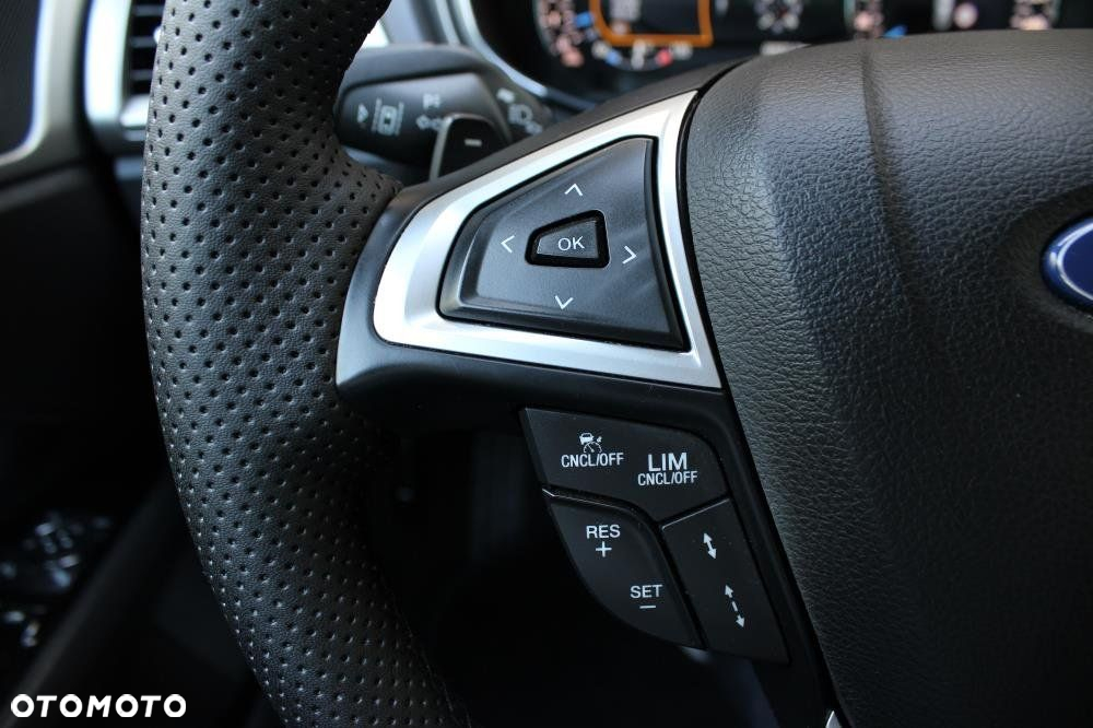 Ford Mondeo - 15