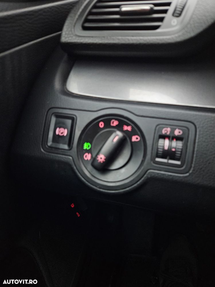 Volkswagen Passat 1.9 TDI DPF BlueMotion - 9