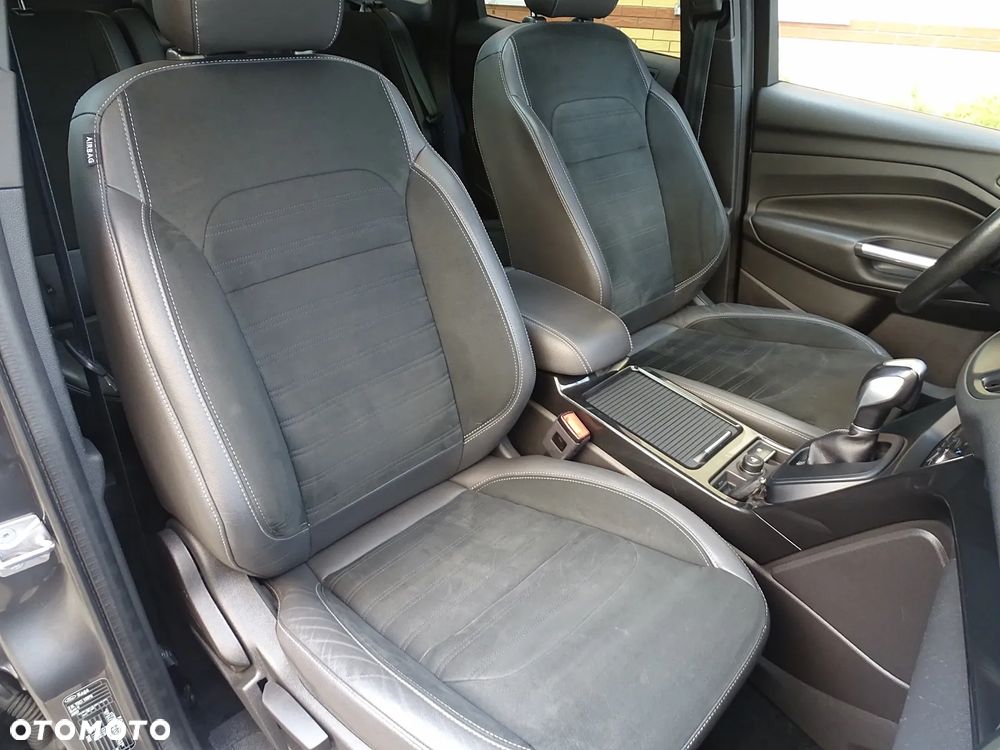 Ford Kuga 2.0 TDCi AWD ST-Line Black - 19