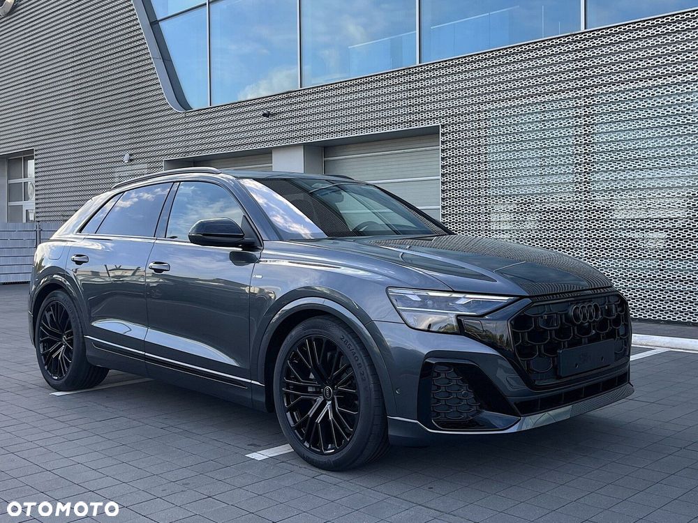 Audi Q8 - 9