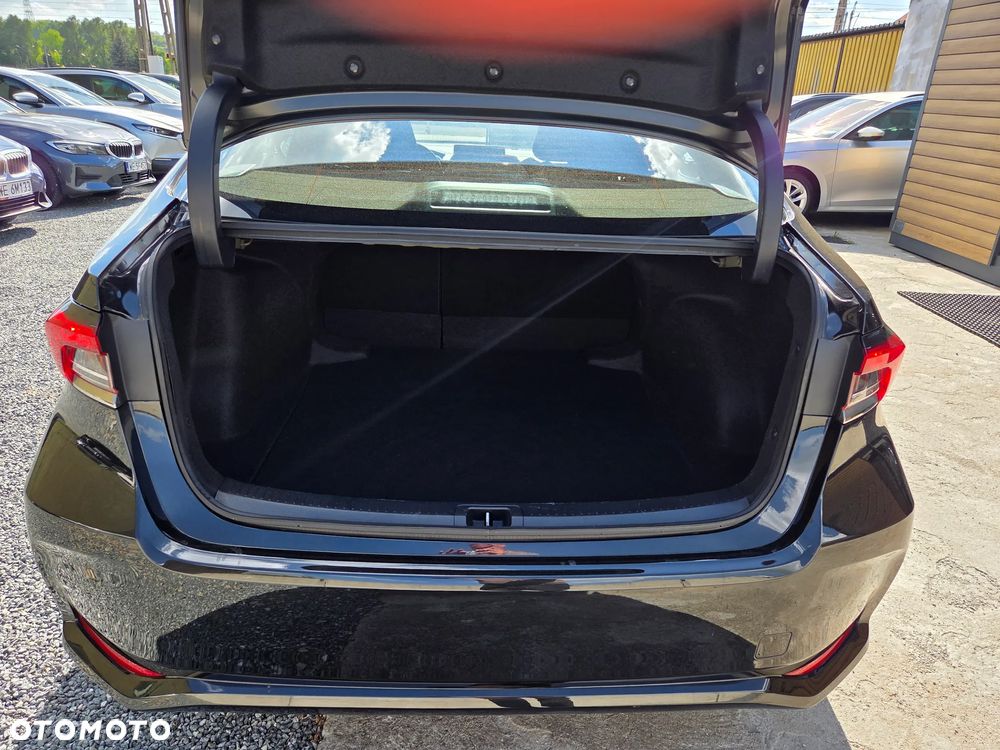 Toyota Corolla 1.5 Comfort - 11