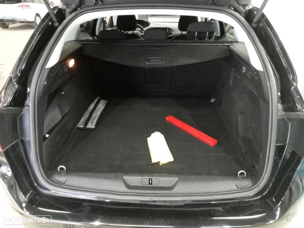Peugeot 308 SW 1.5 BlueHDi Style - 8