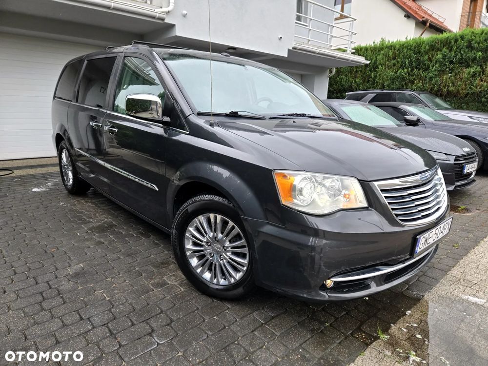Chrysler Town & Country 3.6 Touring - 2