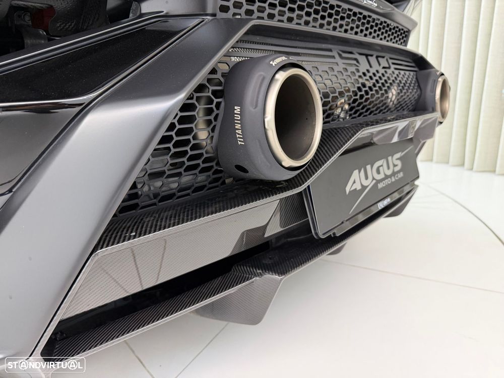 Lamborghini Huracán STO - 25
