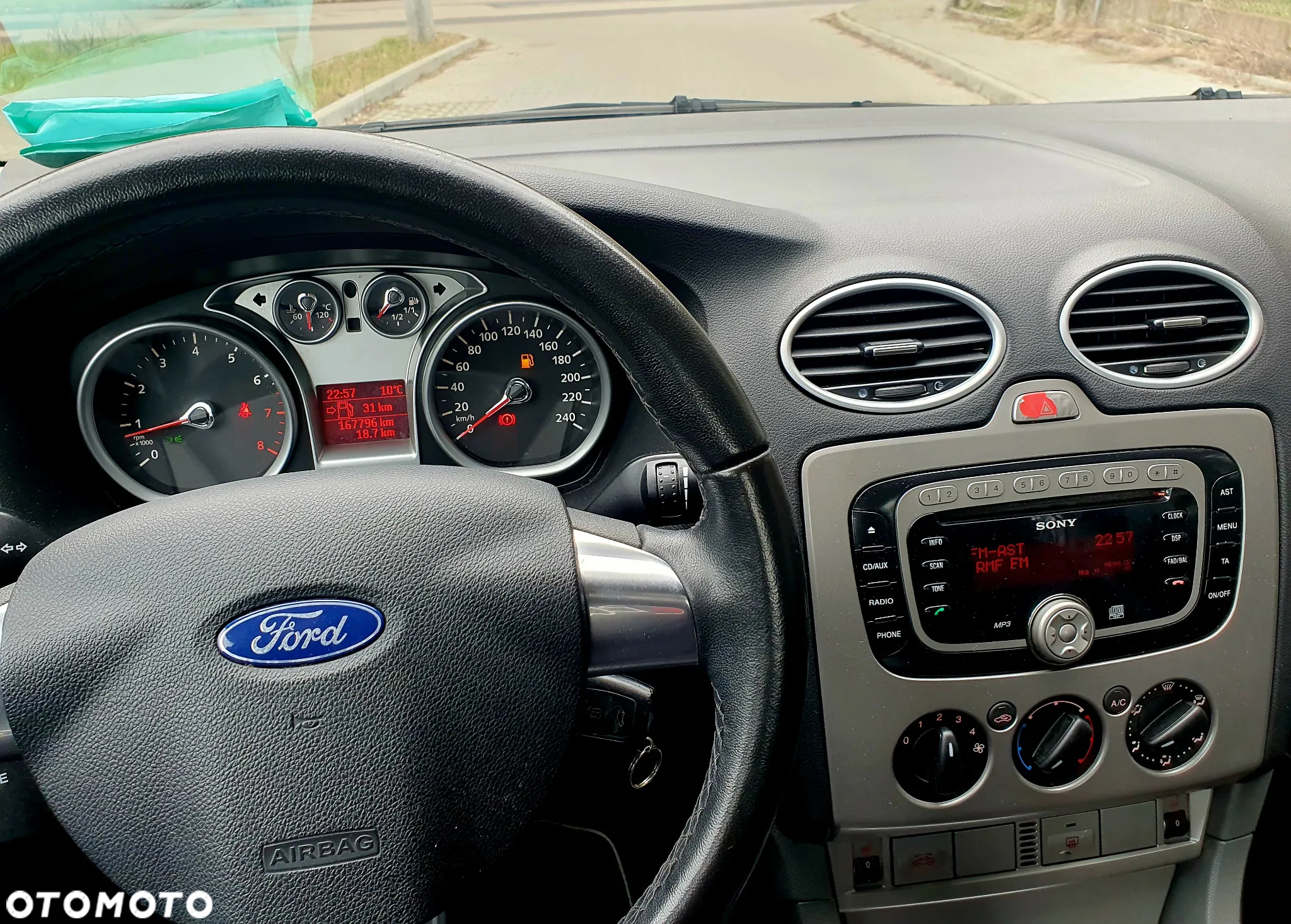 Ford Focus 2.0 ZX3 S - 8
