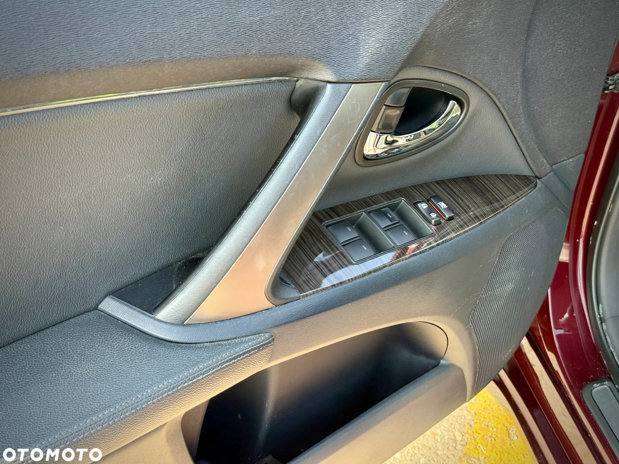 Toyota Avensis - 15