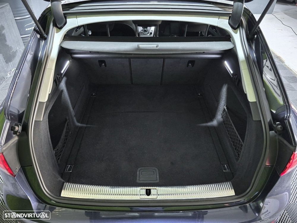 Audi A4 Avant 2.0 TDI Design S tronic - 30