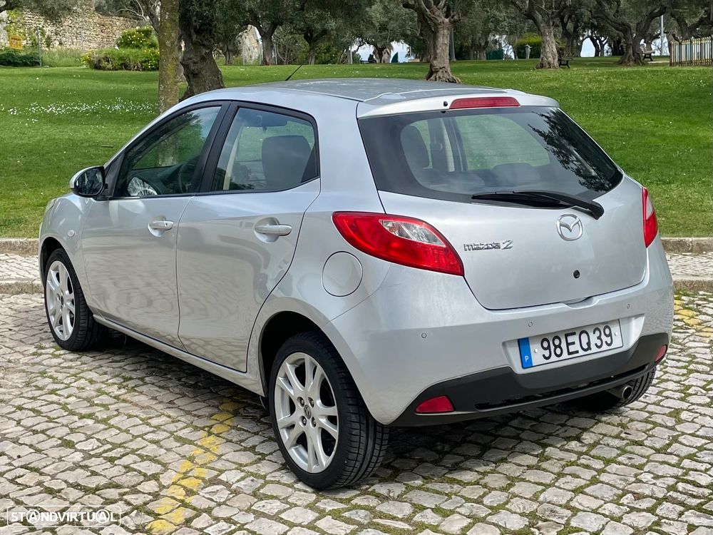 Mazda 2 1.3 MZR Exclusive - 4
