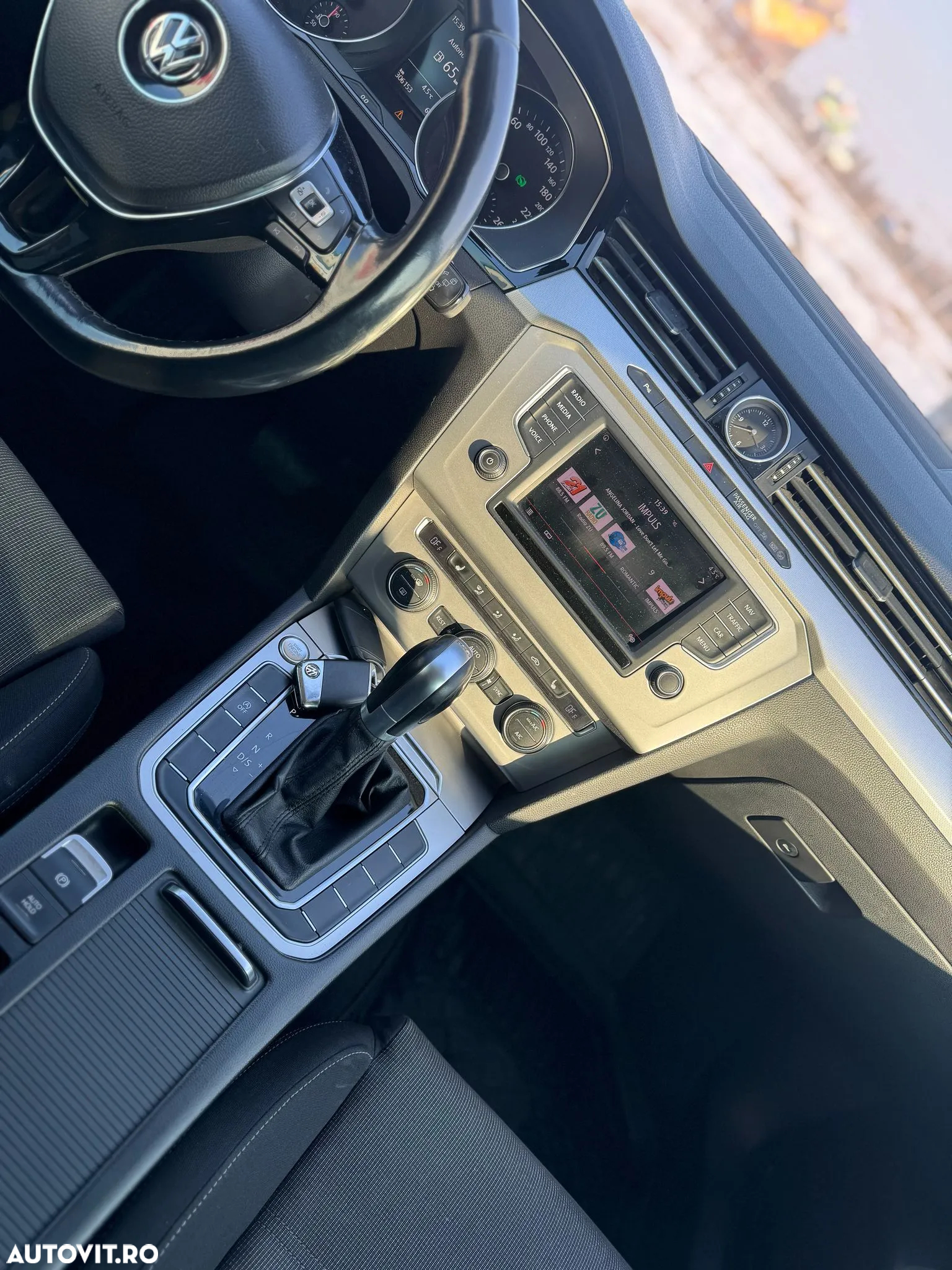 Volkswagen Passat Variant 2.0 TDI DSG R Executive - 14