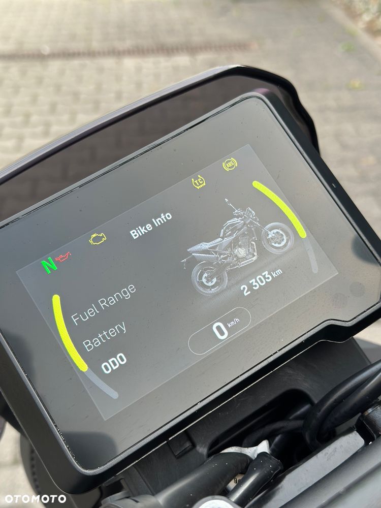 Husqvarna Svartpilen - 10