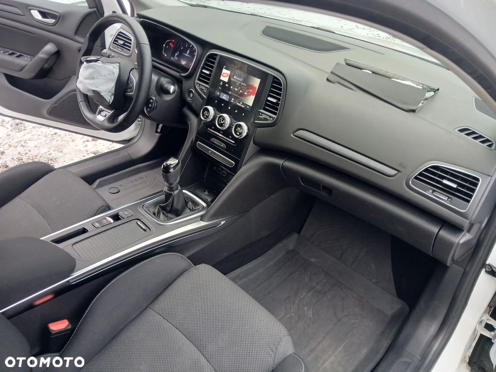 Renault Megane 1.3 TCe FAP Techno - 23