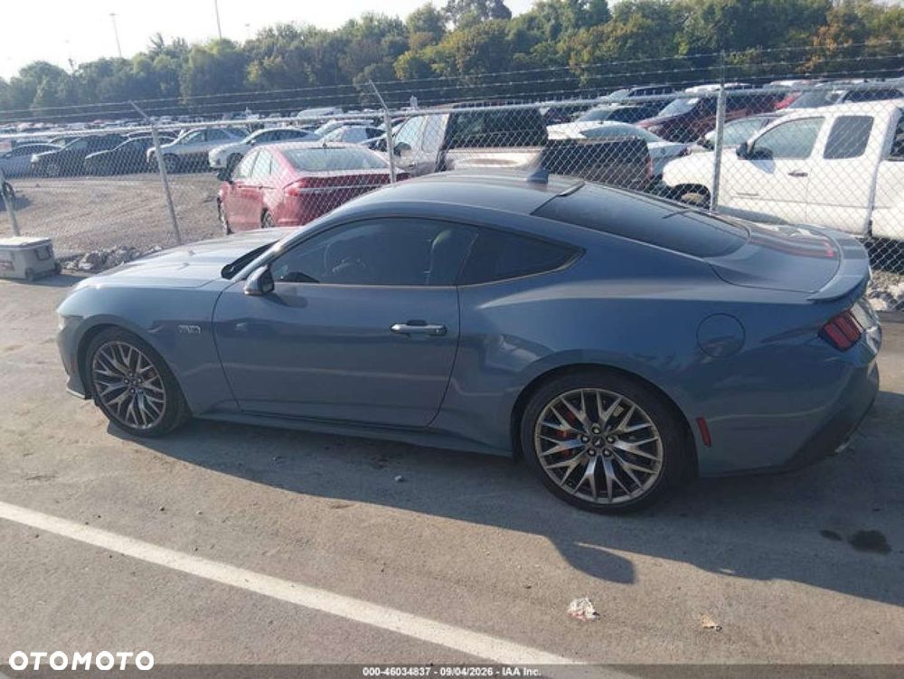 Ford Mustang - 2