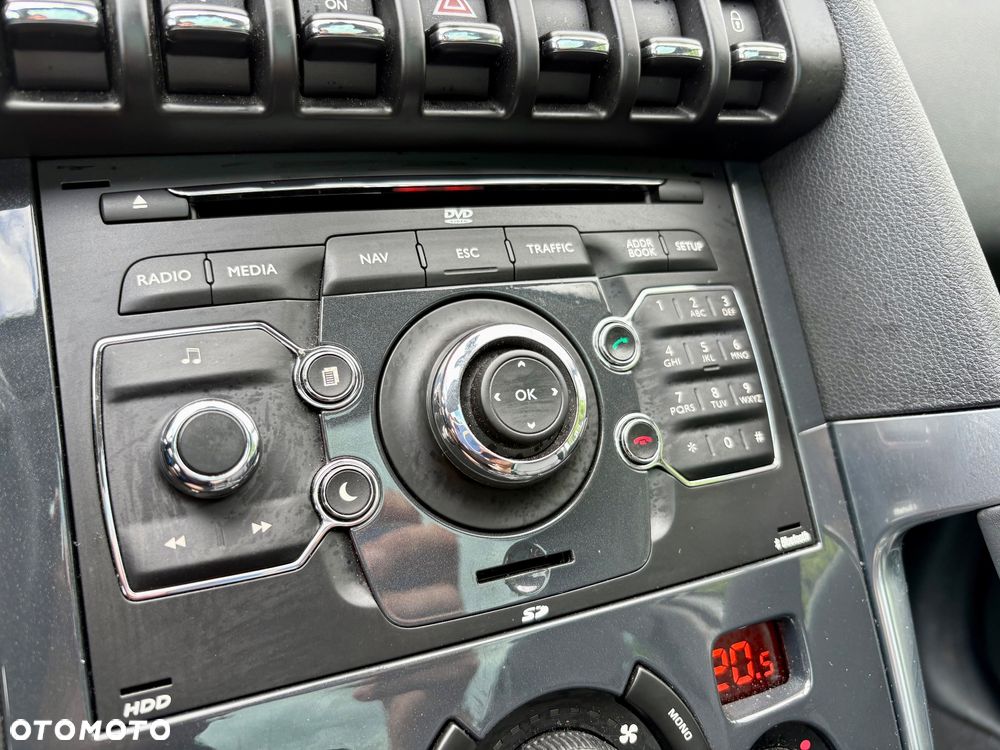 Peugeot 3008 Hybrid4 - 20