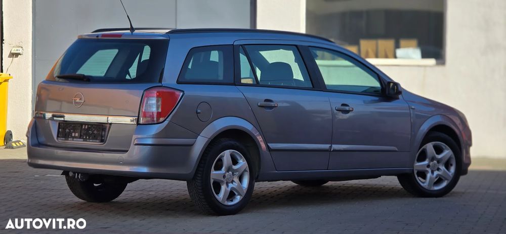 Opel Astra 1.6 NAVI - 4