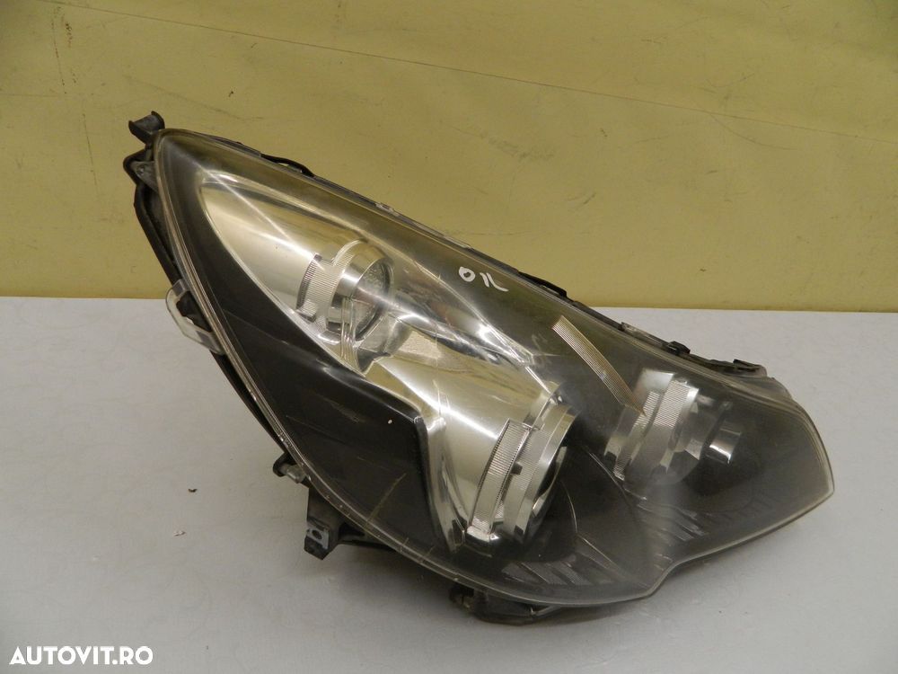 Far dreapta Subaru Outback facelift xenon,  2012, 2013, 2014. - 4