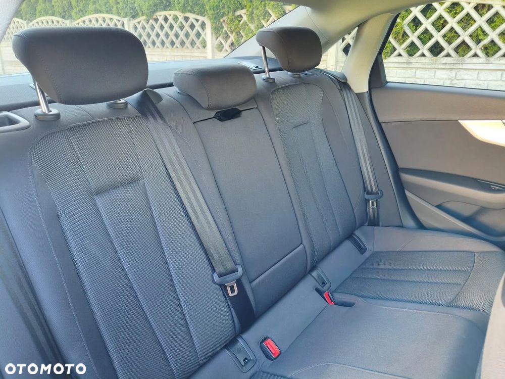Audi A4 Limousine 35 TDI S tronic design - 27