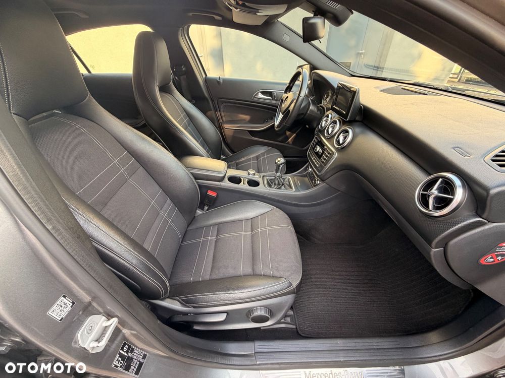Mercedes-Benz Klasa A 180 BlueEfficiency Edition - 13