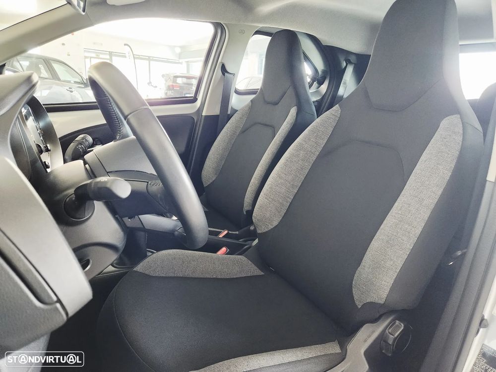 Toyota Aygo X Air Style - 33