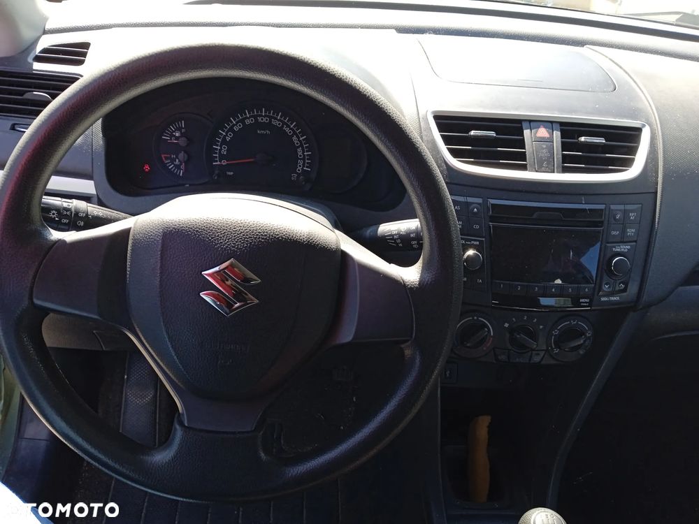 Suzuki Swift 1.2 Club - 23