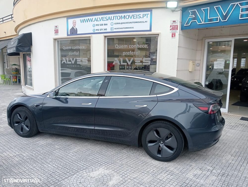 Tesla Model 3 Long-Range Dual Motor AWD - 4