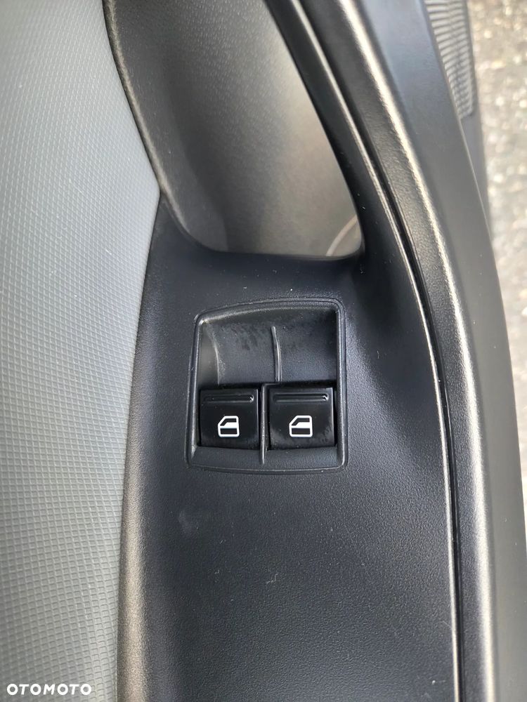 Seat Ibiza 1.4 16V Reference - 14