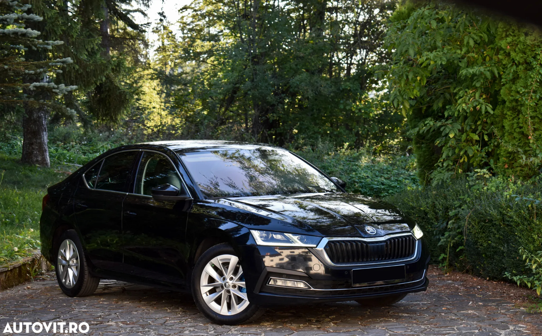 Skoda Octavia 2.0 TDI DSG Style - 3
