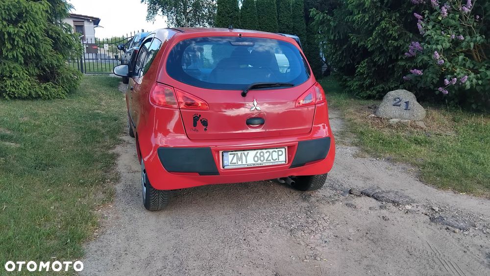 Mitsubishi Colt - 3