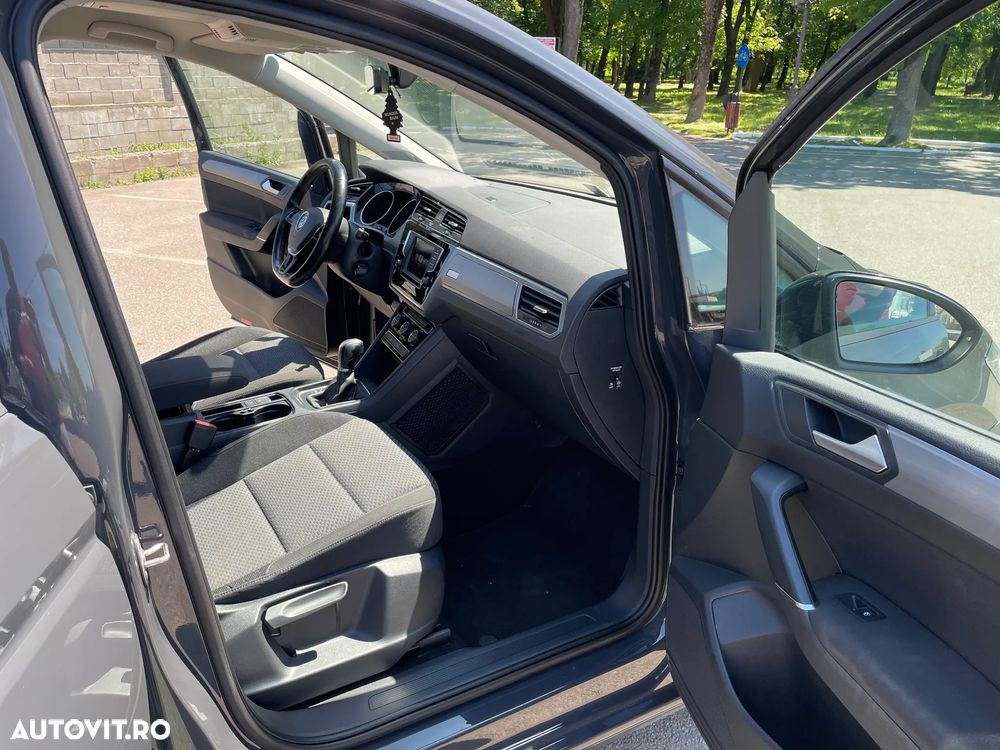 Volkswagen Touran 2.0 TDI SCR DSG Comfortline - 11