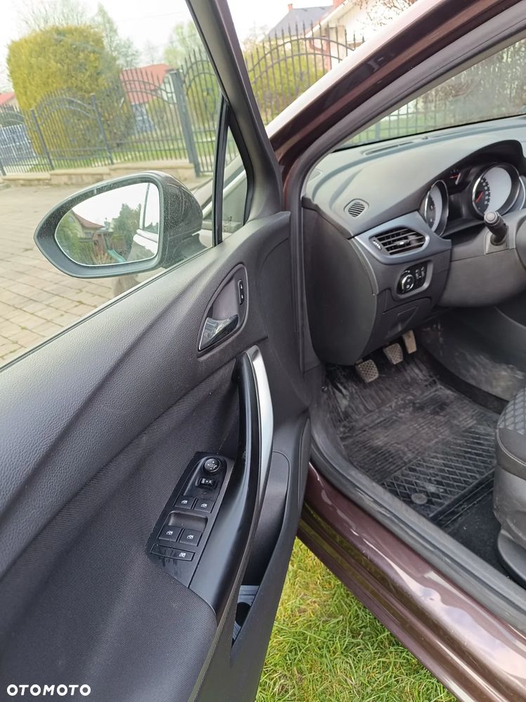 Opel Astra 1.6 CDTI Enjoy - 8