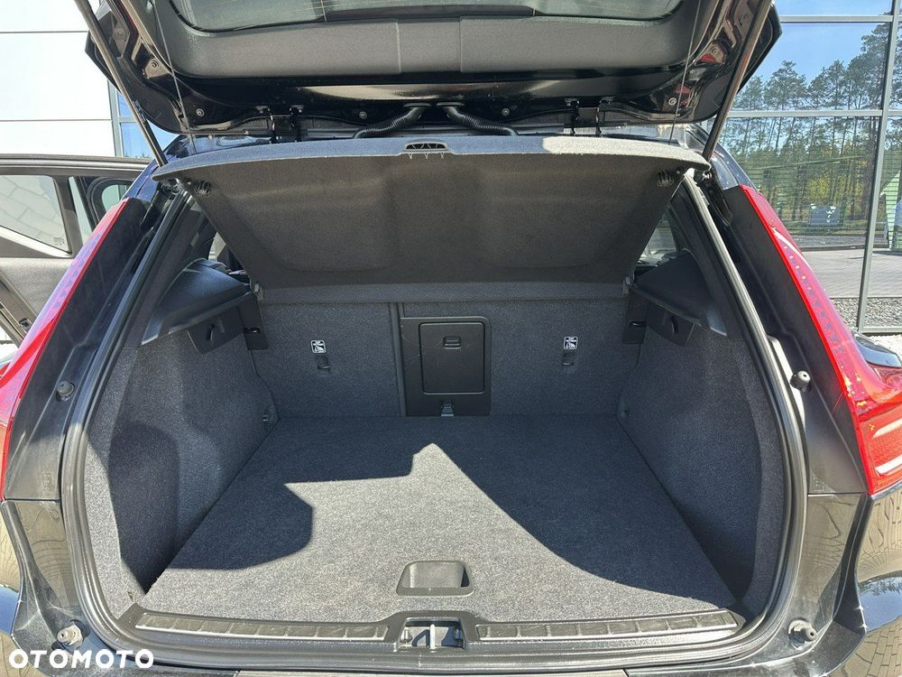 Volvo XC 40 - 30