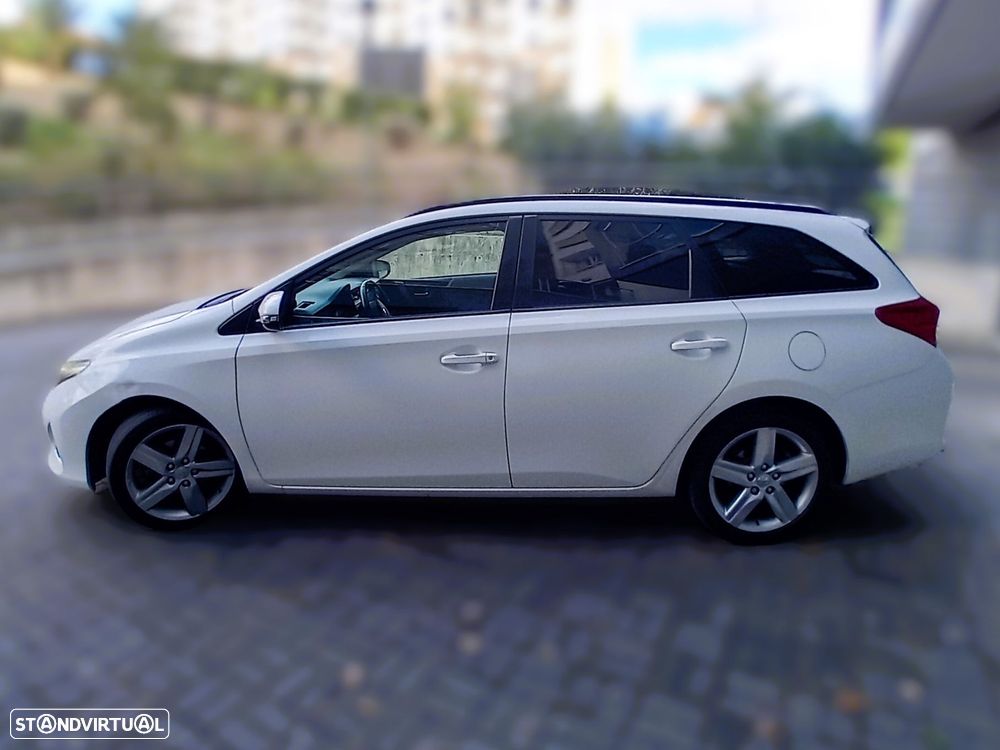 Toyota Auris Touring Sports 1.4 D-4D Com+P.Sport +Navi - 5