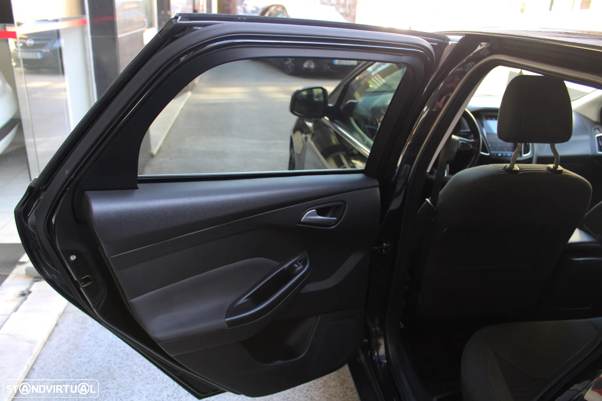 Ford Focus SW 1.5 TDCi EcoBlue ST.Aut. - 23