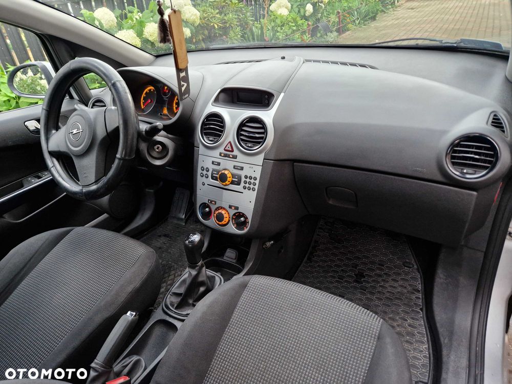 Opel Corsa - 7