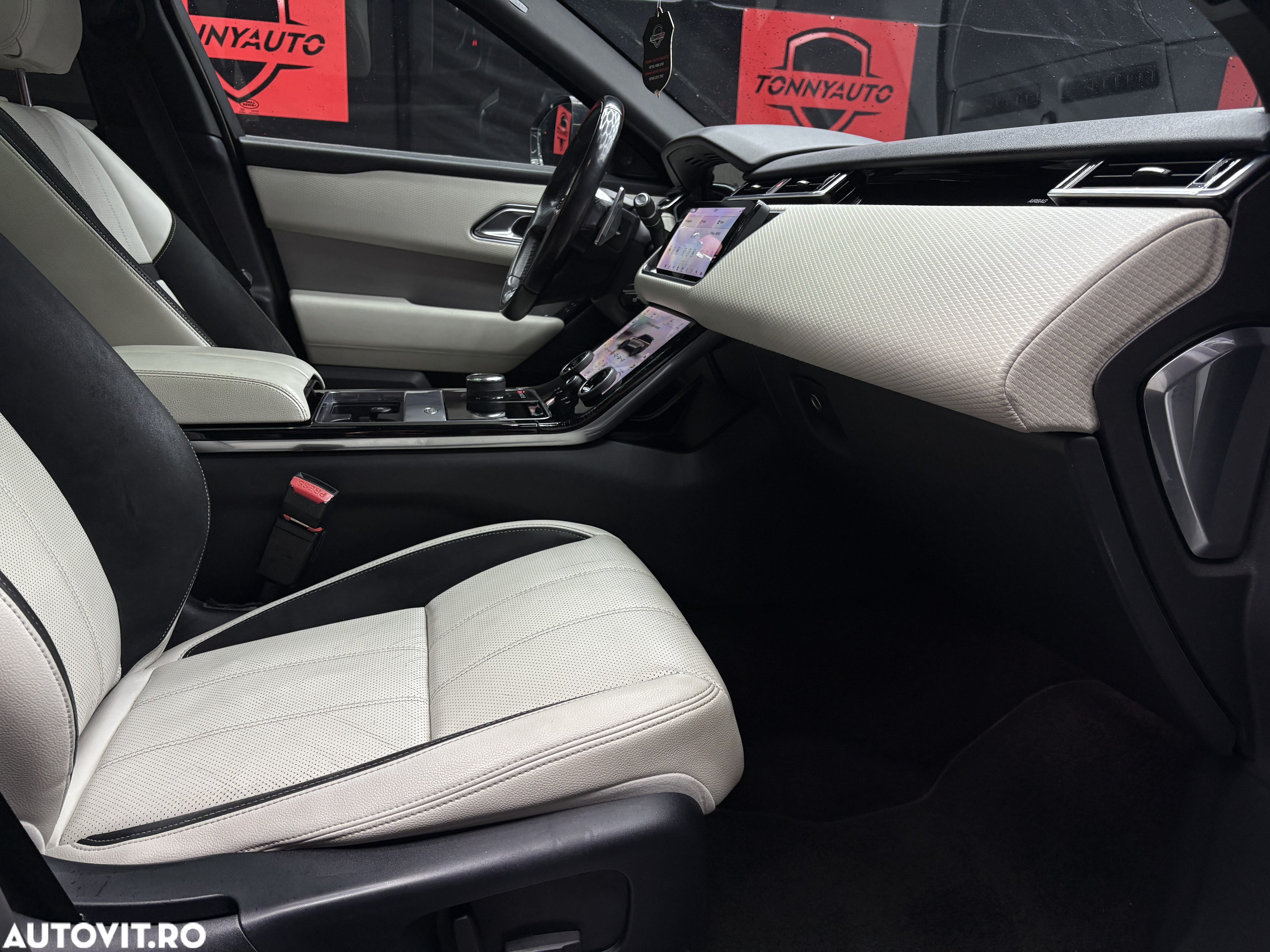 Land Rover Range Rover Velar 3.0 R-Dynamic S - 11