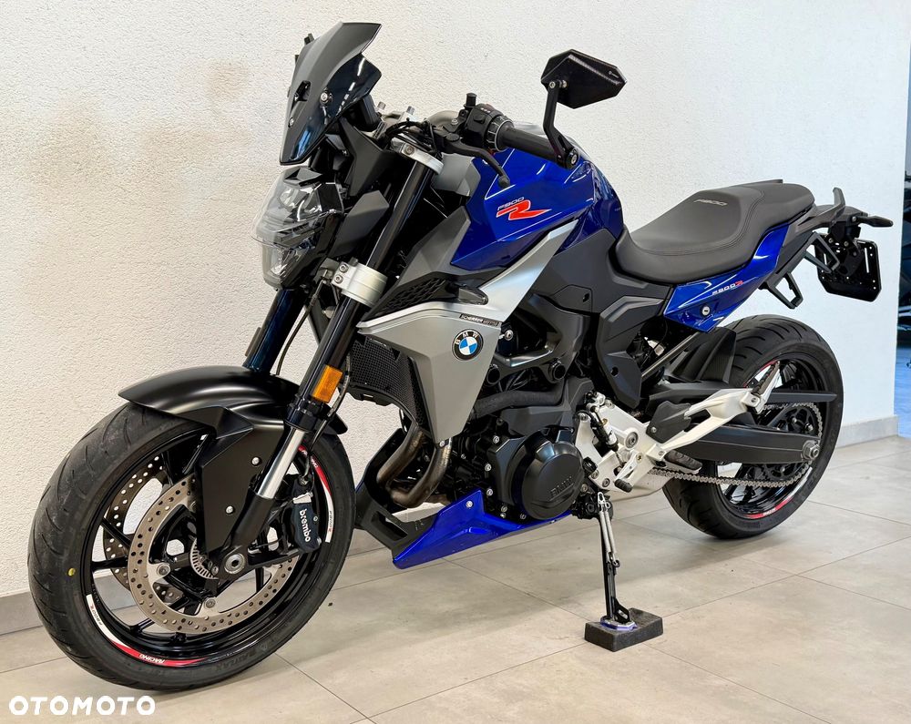 BMW F - 2