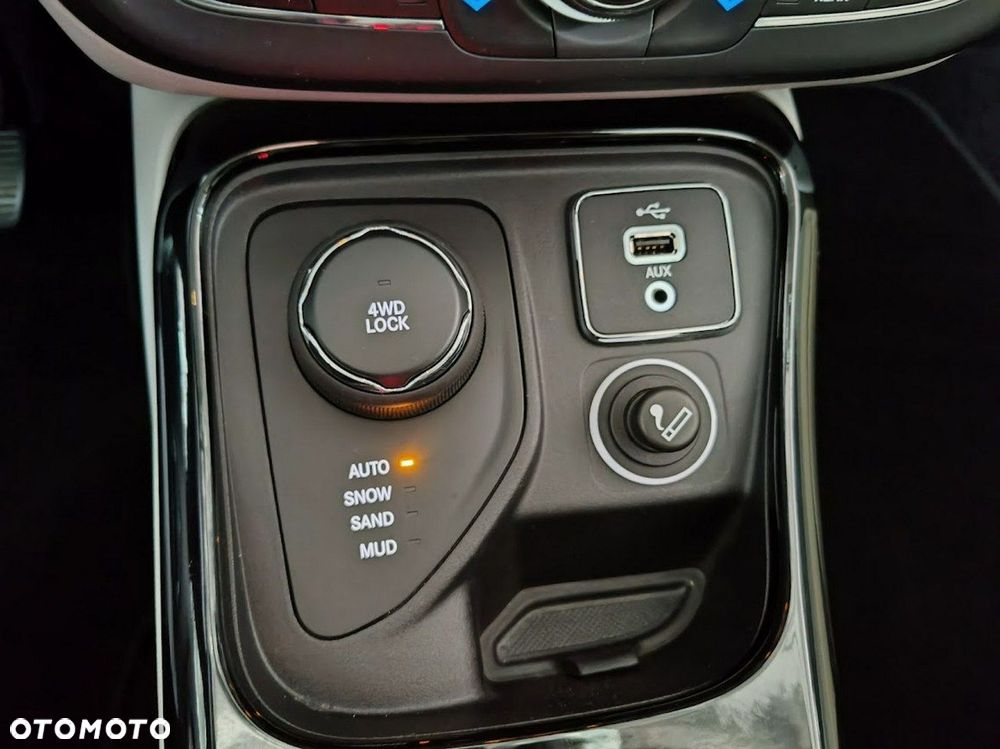 Jeep Compass 1.4 TMair Limited 4WD S&S - 31