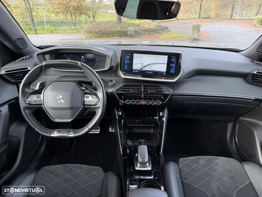 Peugeot 2008 1.2 PureTech GT Pack EAT8 - 11