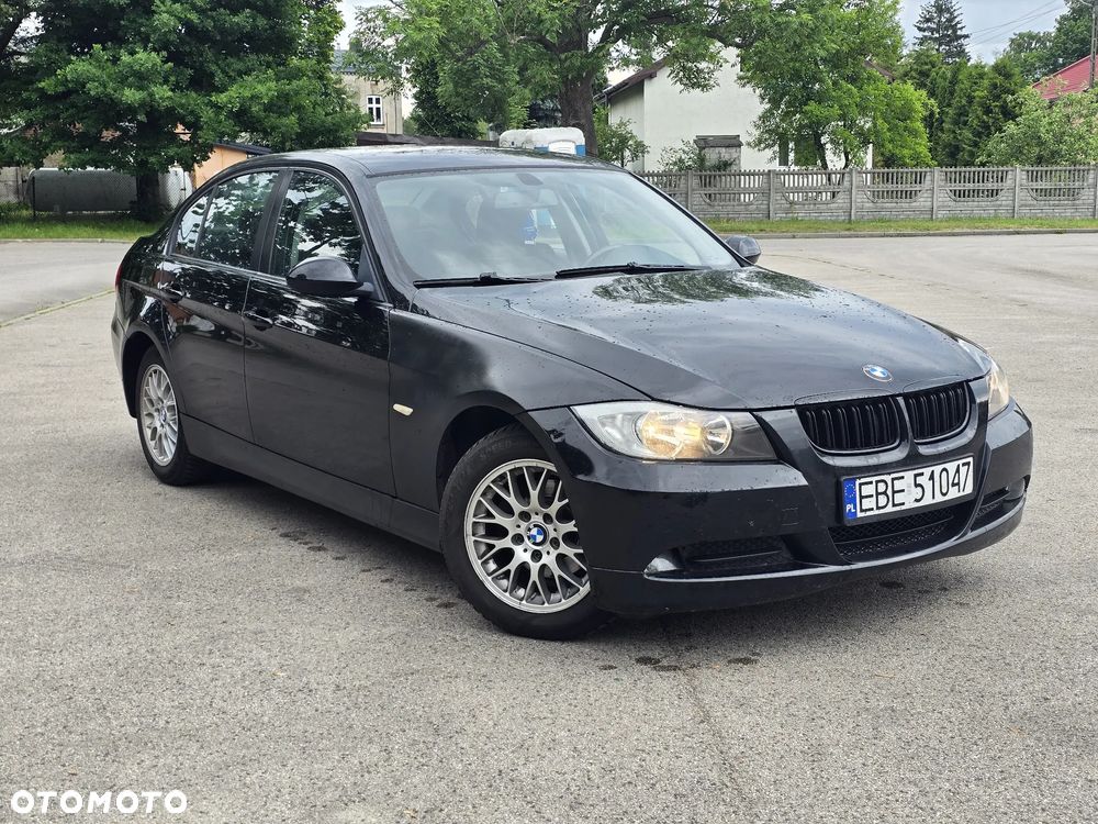 BMW Seria 3 318i - 1