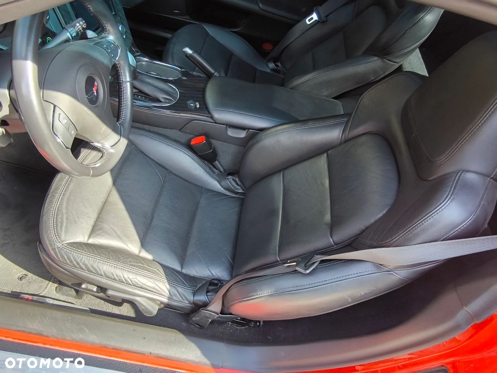 Chevrolet Corvette - 23