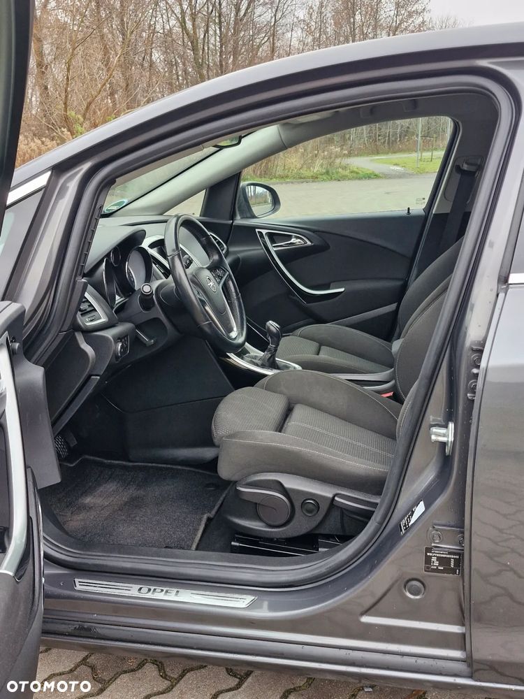 Opel Astra 1.4 T Cosmo - 16