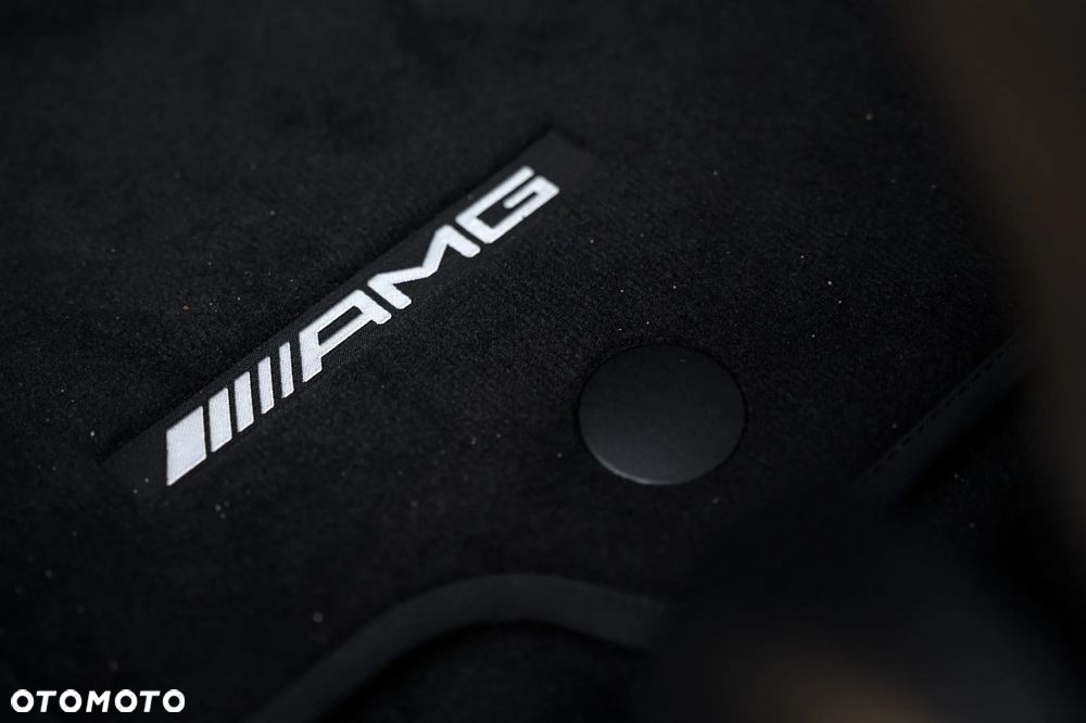 Mercedes-Benz Klasa C 200 4Matic 9G-TRONIC AMG Line - 12