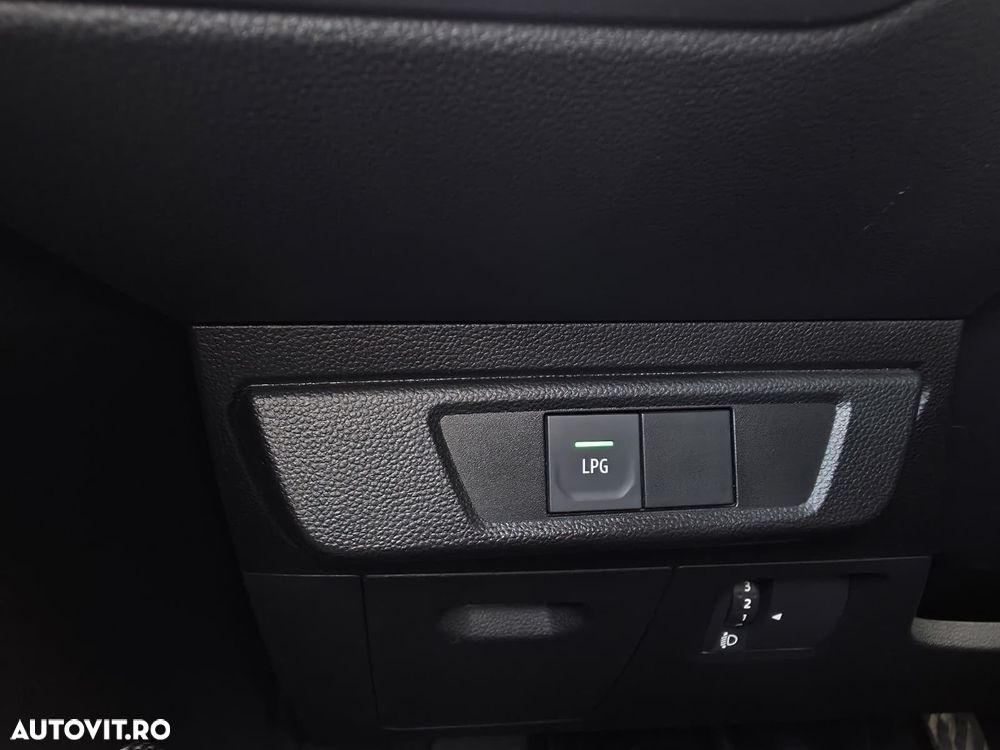 Dacia Logan TCe 90 MT6 Prestige+ - 14