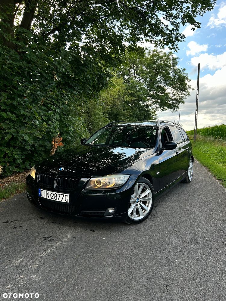 BMW Seria 3 318d DPF - 1