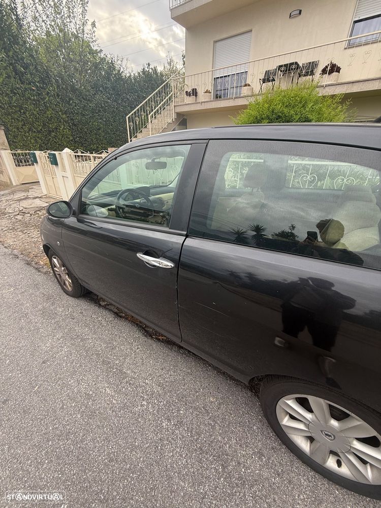 Lancia Ypsilon 1.2 16V Oro - 4