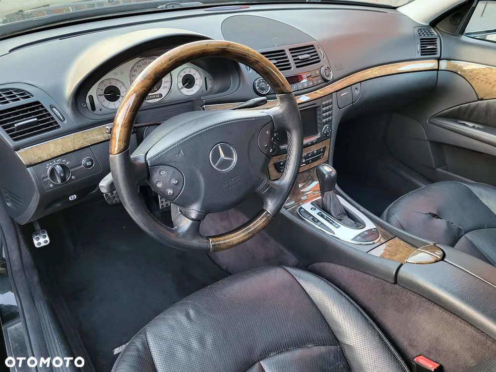 Mercedes-Benz Klasa E 500 T Avantgarde - 25