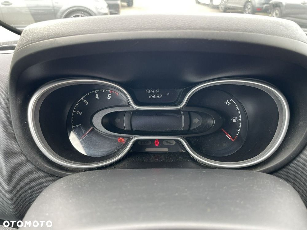 Opel Vivaro - 11