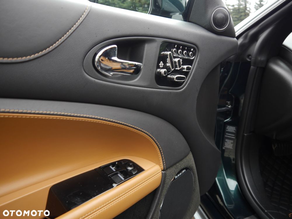 Jaguar XK XKR-S - 27