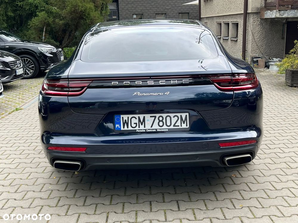 Porsche Panamera 4 - 17
