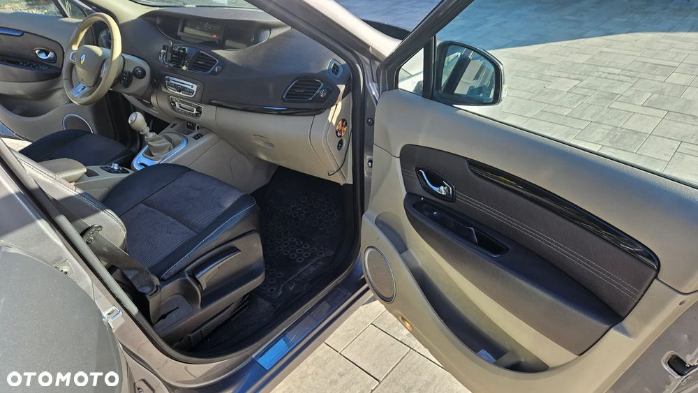 Renault Scenic - 9