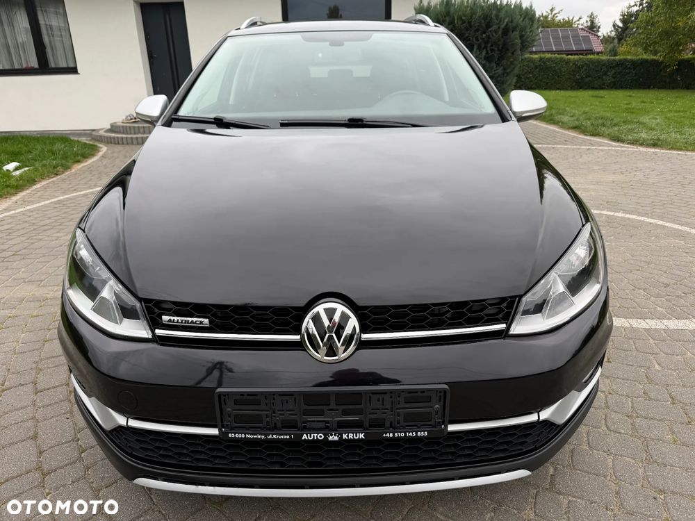 Volkswagen Golf - 6